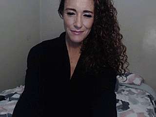 Petitemariee naked stripping on cam for live sex video chat