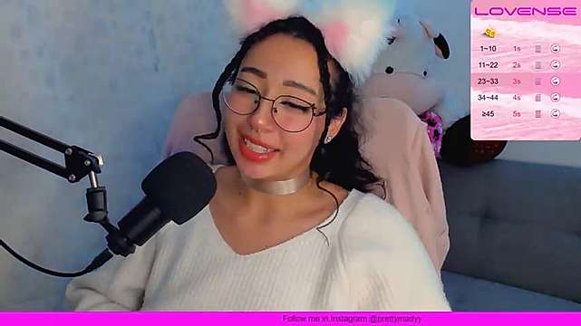 Pretty_Mady naked stripping on cam for live sex video chat