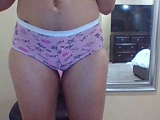 Queen_Lavish naked stripping on cam for live sex video chat