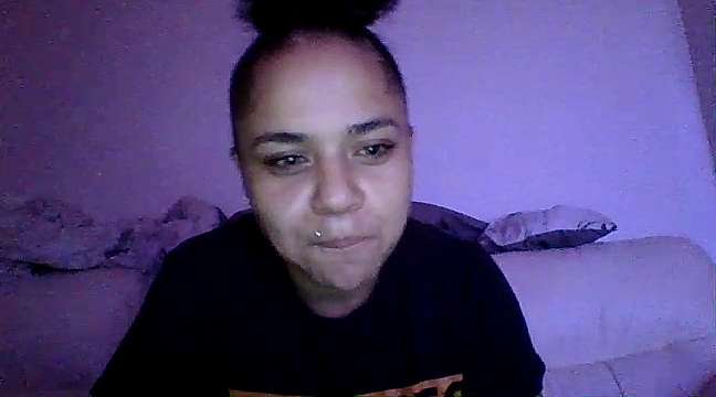 RuggyRackz naked stripping on cam for live sex video chat