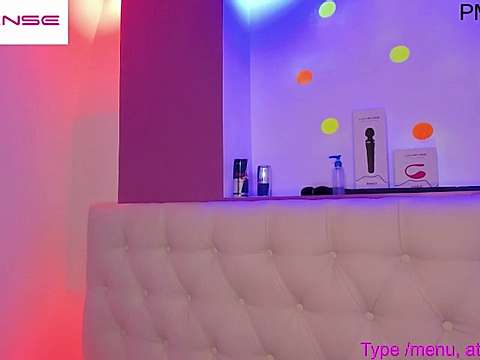 samypink_ naked stripping on cam for live sex video chat