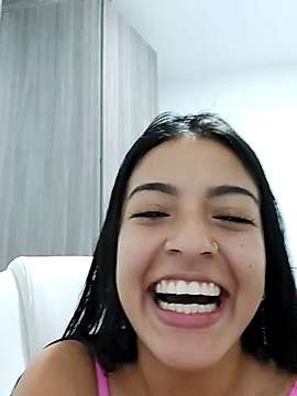 sarita_ruiz naked stripping on cam for live sex video chat