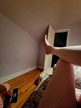 Sexykitten2021 naked stripping on cam for live sex video chat