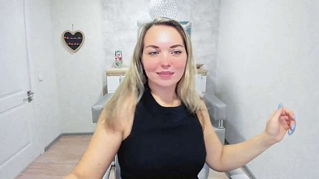 soaring_ naked stripping on cam for live sex video chat