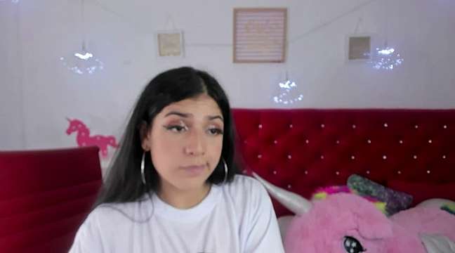 sofii_miller18_ naked stripping on cam for live sex video chat