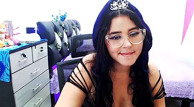 susan_star naked stripping on cam for live sex video chat