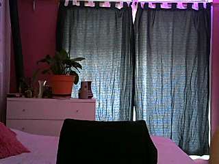 Sweetasssexy1 naked stripping on cam for live sex video chat