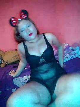 Thomas_Rayssa naked stripping on cam for live sex video chat
