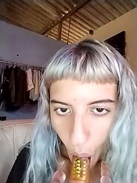 vadiapunkhot naked stripping on cam for live sex video chat