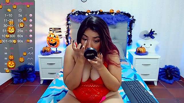 victoriasxpencer naked stripping on cam for live sex video chat