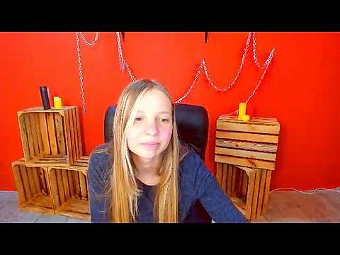 Viviana_stewart naked stripping on cam for live sex video chat