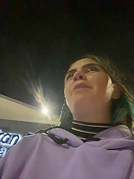 briggibluee naked stripping on cam for live sex video chat