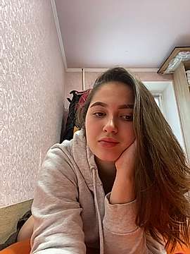 Alice_Kid naked stripping on cam for live sex video chat