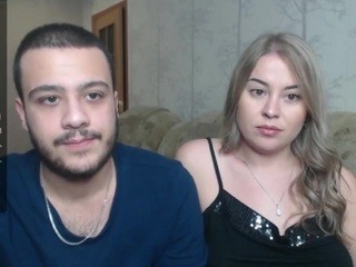 AlisaX nude on cam – live sex chat