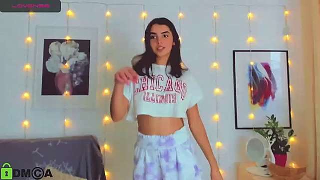 VERONIKA_NIKA naked stripping on cam for live sex video chat