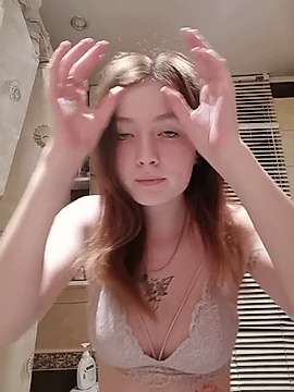 Freddie_Minnie naked stripping on cam for live sex video chat