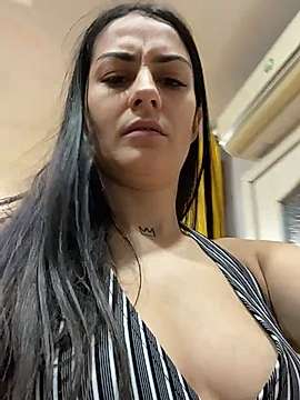 Pissing_in_the_ass naked stripping on cam for live sex video chat