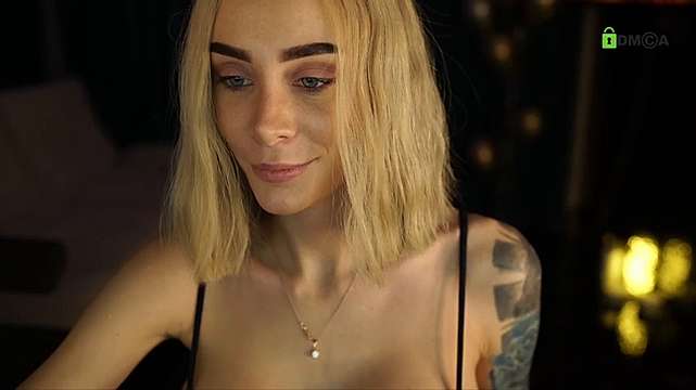 drug_girl naked stripping on cam for live sex video chat