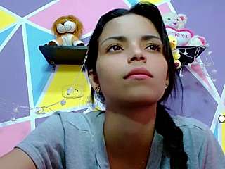 Stefanybeautiful naked stripping on cam for live sex video chat