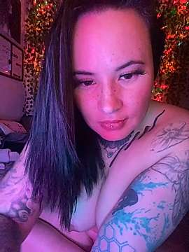 tatted_katniss naked stripping on cam for live sex video chat