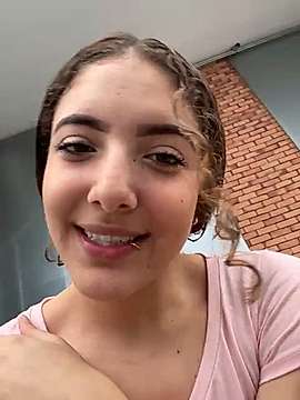 Roxana_01 naked stripping on cam for live sex video chat