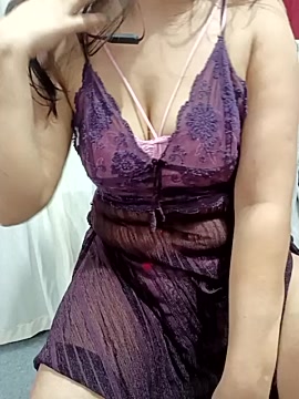 DeewaniMastani naked stripping on cam for live sex video chat