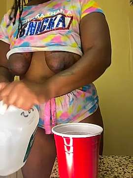 MzWeenyKlit naked stripping on cam for live sex video chat