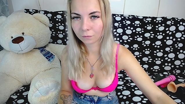 X_Molly_X naked stripping on cam for live sex video chat