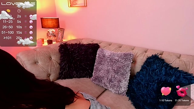 Daniela_Arango naked stripping on cam for live sex video chat