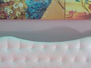 MelanieBrown nude on cam – live sex chat