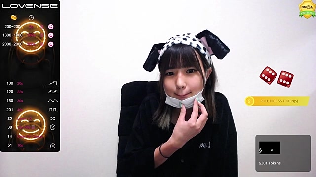 Miu_x naked stripping on cam for live sex video chat