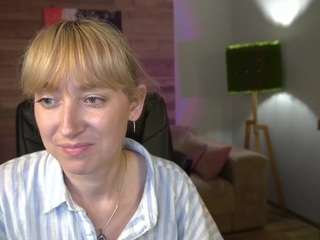 AnneAmarii nude on cam – live sex chat
