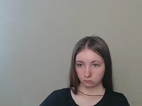 Emilyyyygirl naked stripping on cam for live sex video chat