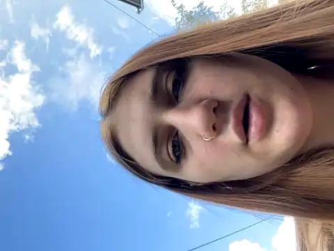JessiMur naked stripping on cam for live sex video chat