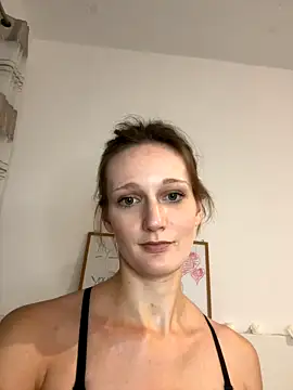 haley_happy naked stripping on cam for live sex video chat