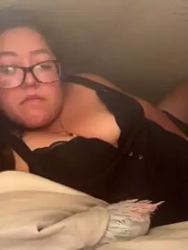 Slutty_Milf92 naked stripping on cam for live sex video chat