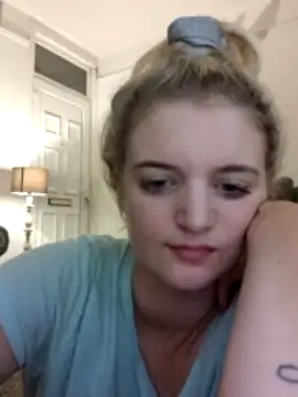 Delighted22 naked stripping on cam for live sex video chat