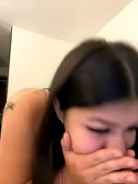 Alyshanon18 naked strip on webcam for live sex chat