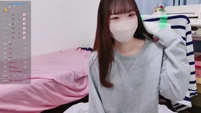 siorin_18 naked strip on webcam for live sex chat