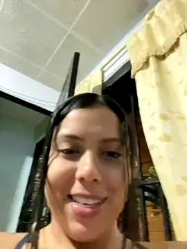 Evie- naked strip on webcam for live sex chat