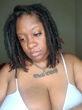 CandyApple919 naked strip on webcam for live sex chat
