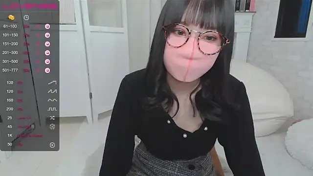HANNA_JP naked strip on webcam for live sex chat