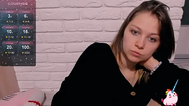 NataliBoone naked strip on webcam for live sex chat