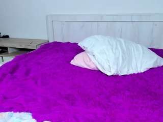 Sweeet-Barbie nude on webcam live hottest sex chat