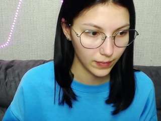 ZlataViac nude on webcam live hottest sex chat