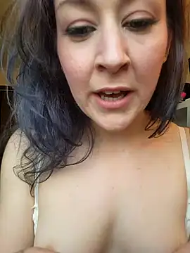 ketarisenup naked strip on webcam for live sex chat