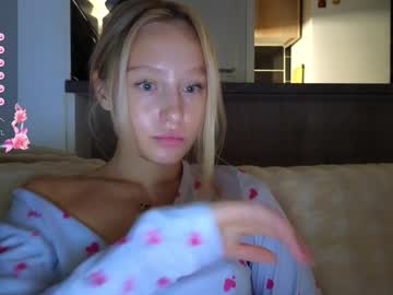 Amy Nudes and Live Cam
