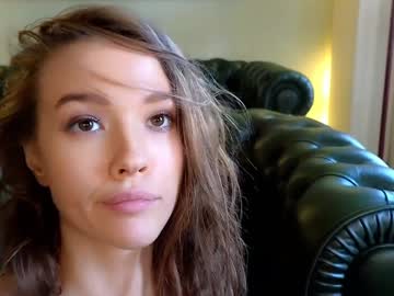 DemiDee Nudes and Live Cam
