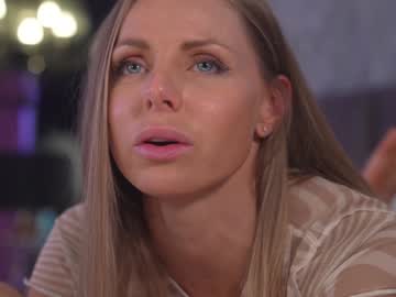 Eva Nudes and Live Cam