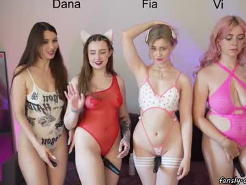 Fia – linktr.ee/sunnyfia| Girls – chaturbate.com/your_favoritegirls/ Nudes and Live Cam